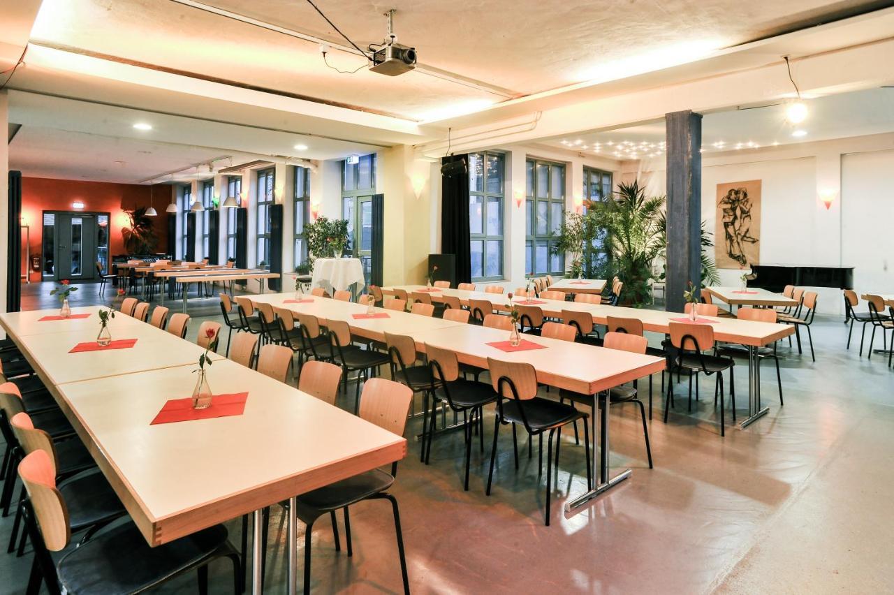 Gaestehaus Abz Щутгарт Екстериор снимка